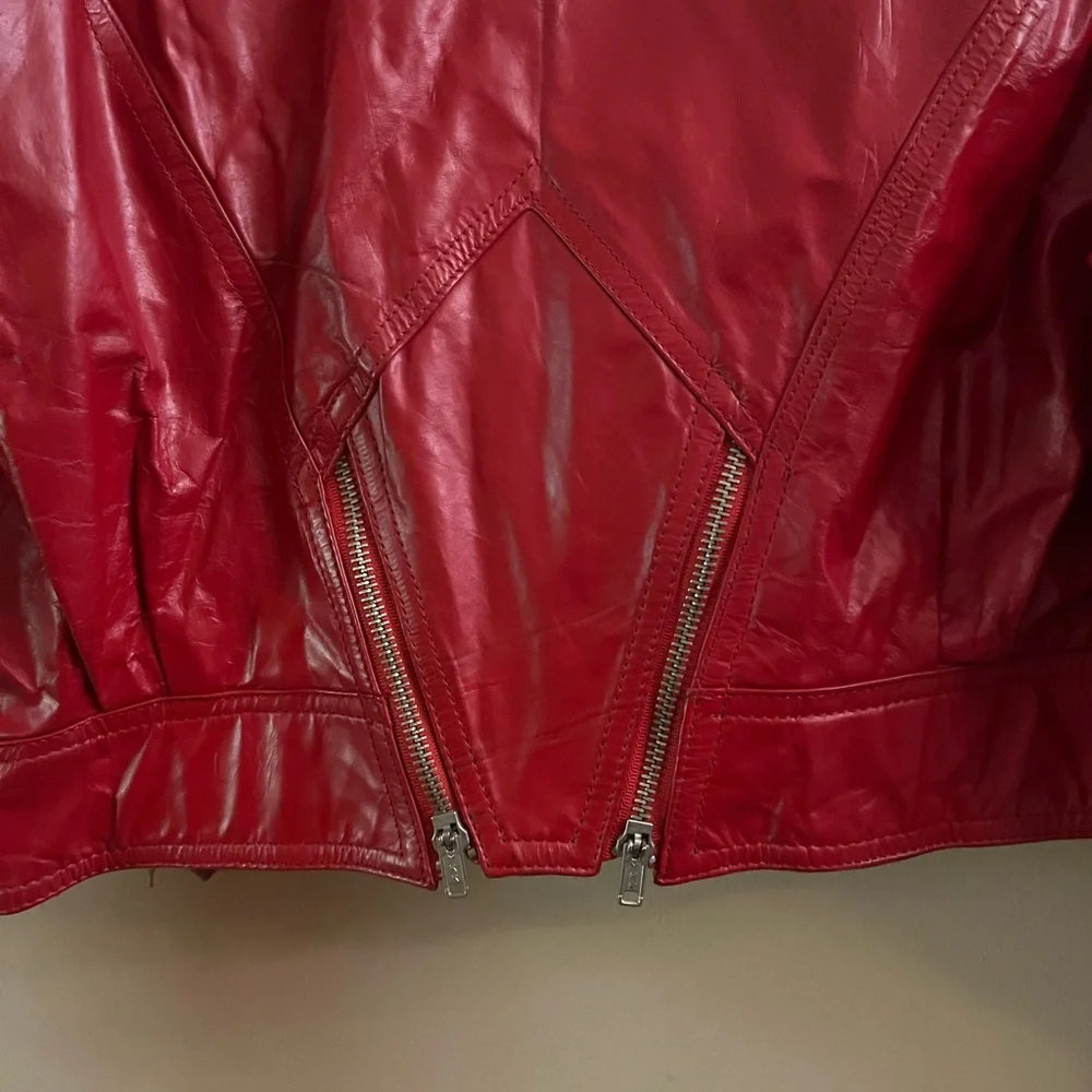 Vintage 80s genuine leather woman’s IOU red biker jacket - Picture 7 of 13